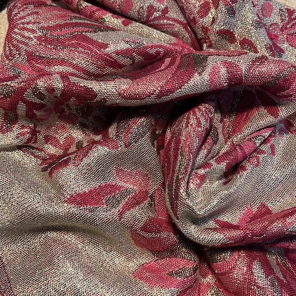 Floral Printed Scarf - Picture 2 of 3